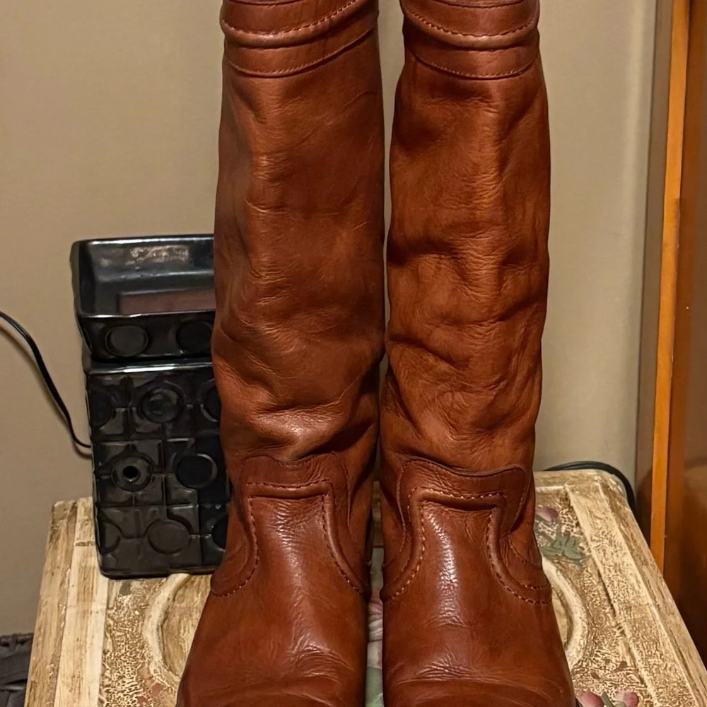 Frye Melissa Trapunto Beautiful Leather Boots Size 6 - Picture 9 of 9